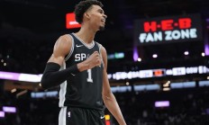 九游VIP-美国男篮强势马刺，巴恩斯制霸全场