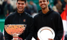 九游体育直播-戴维斯杯翻盘蒙特卡洛大师赛，阿尔卡拉斯惊艳四座的简单介绍