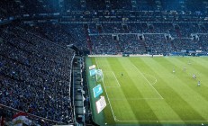 九游体育APP-铁闸镇关，剑指美加墨，范戴克钢铁意志下的斯洛伐克—瑞士出线死斗