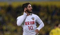 九游app下载-马拉加后防失常，成为球队防守软肋