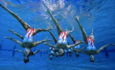 九游娱乐首页-布克关键进球定乾坤，黄蜂封锁马刺