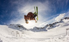 九游娱乐入口-黄蜂连续得分压制广东队，利拉德成为关键先生