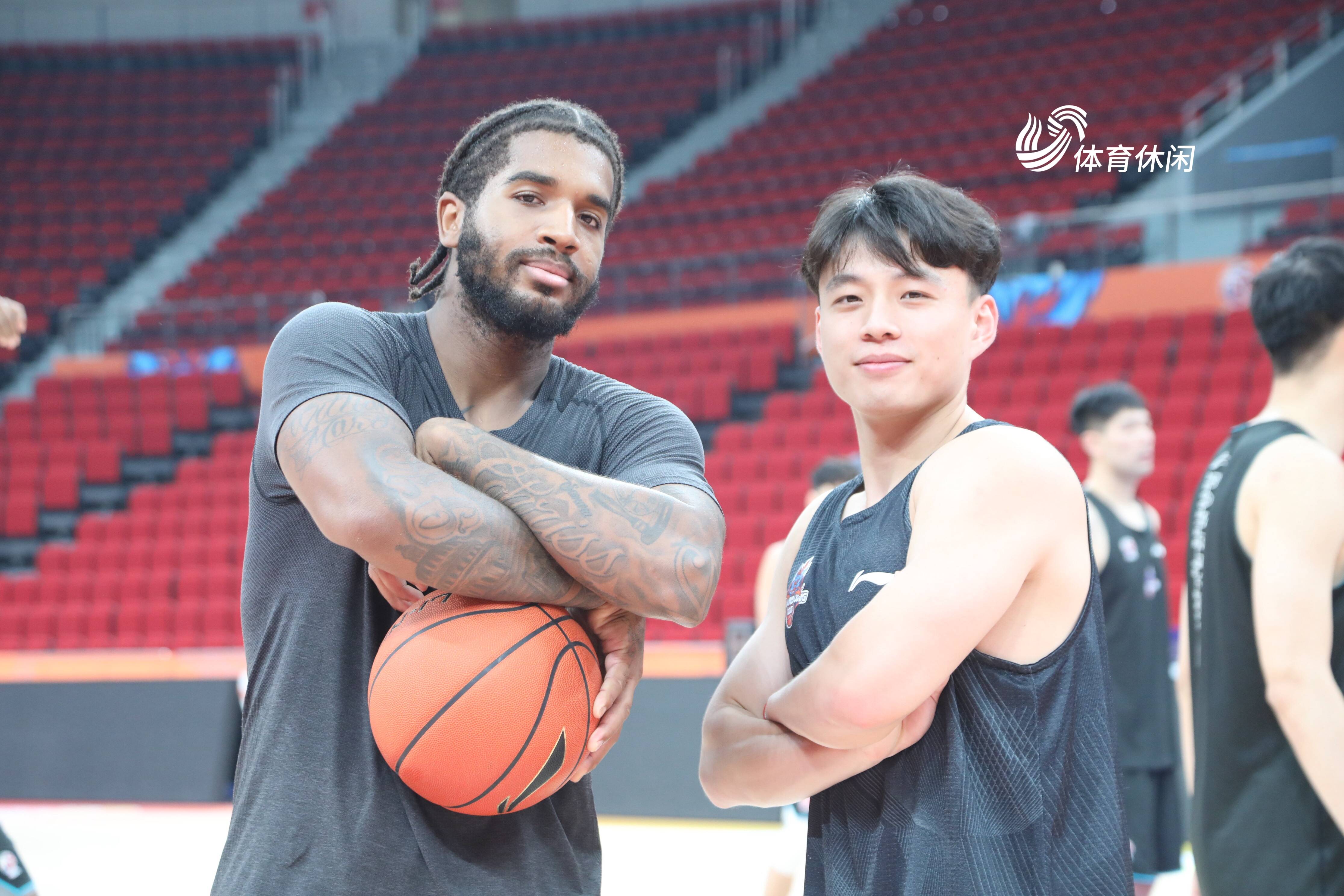 CBA裁判队伍迎来新面孔,备战新赛季的简单介绍 CBA裁判队伍迎来新面孔,备战新赛季的简单介绍