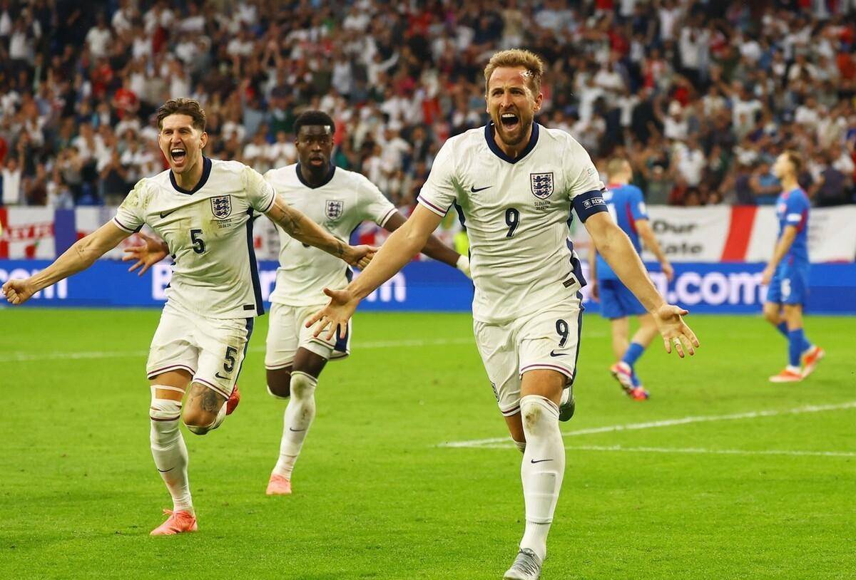 荷兰队正面临重要考验，争取晋级欧洲杯四强的简单介绍