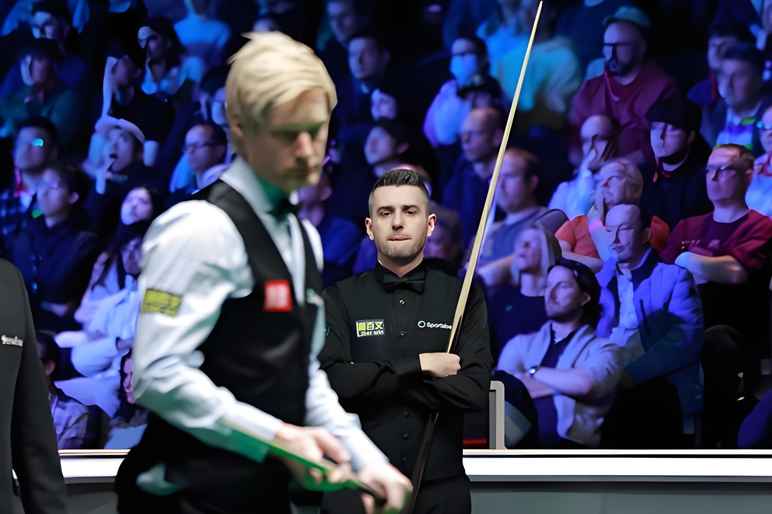 关于联赛冠军之争激烈升级，角逐激烈的信息