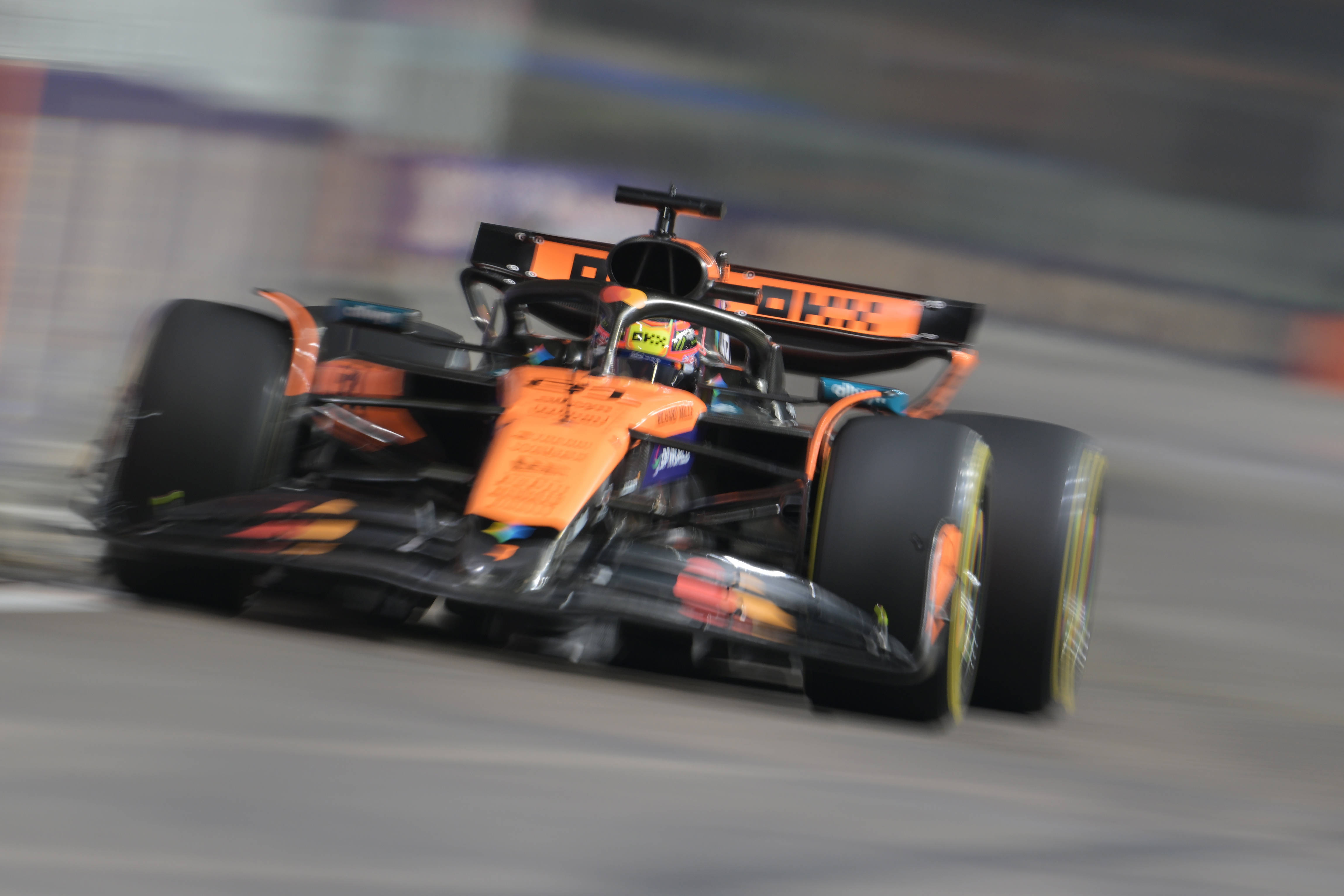 阿斯顿马丁逆转迈凯伦,阿隆索惊艳四座的简单介绍 阿斯顿马丁逆转迈凯伦,阿隆索惊艳四座的简单介绍