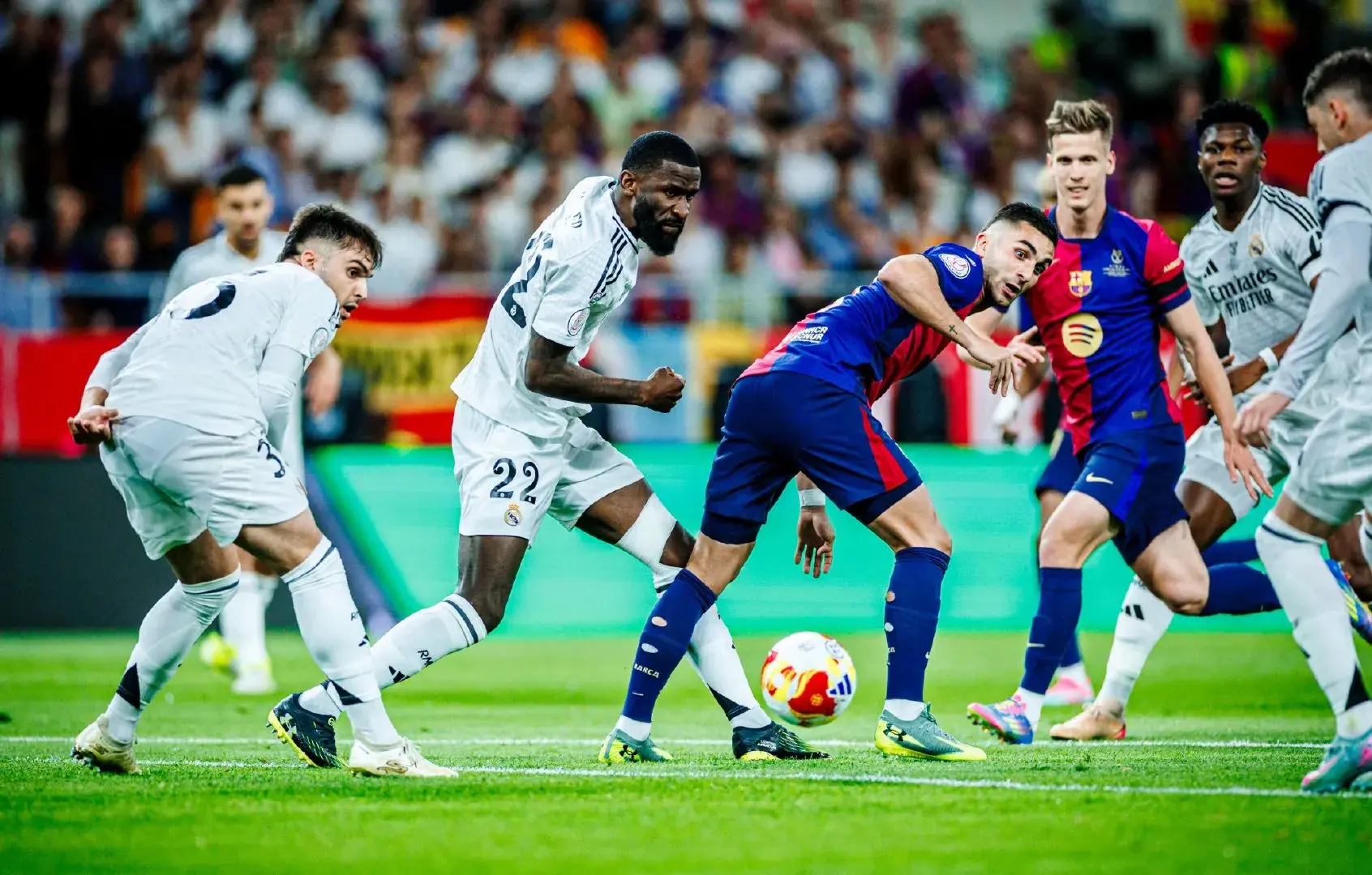 比利时轻取巴萨，门迪关键制胜