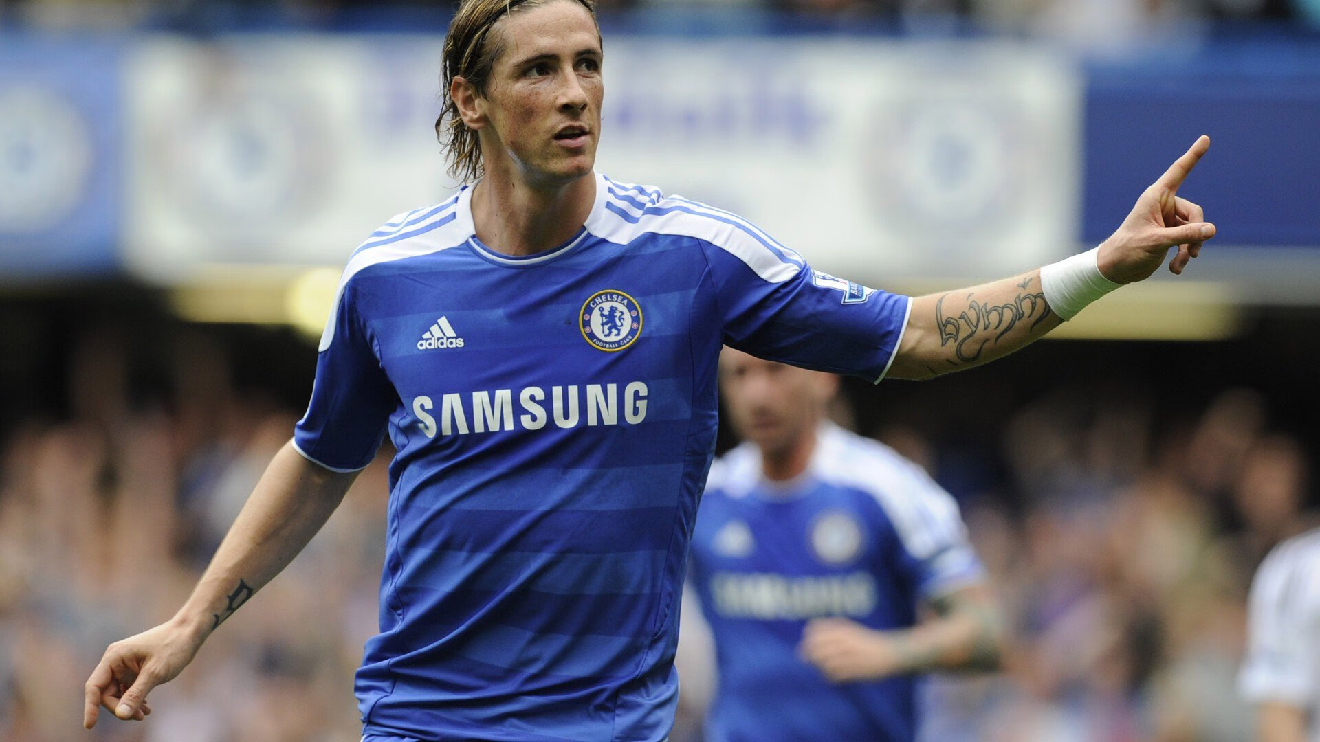 波斯湾的权杖与伯纳乌的剑,本泽马爆发背后的卡塔尔足球帝国对AC米兰的无声强压